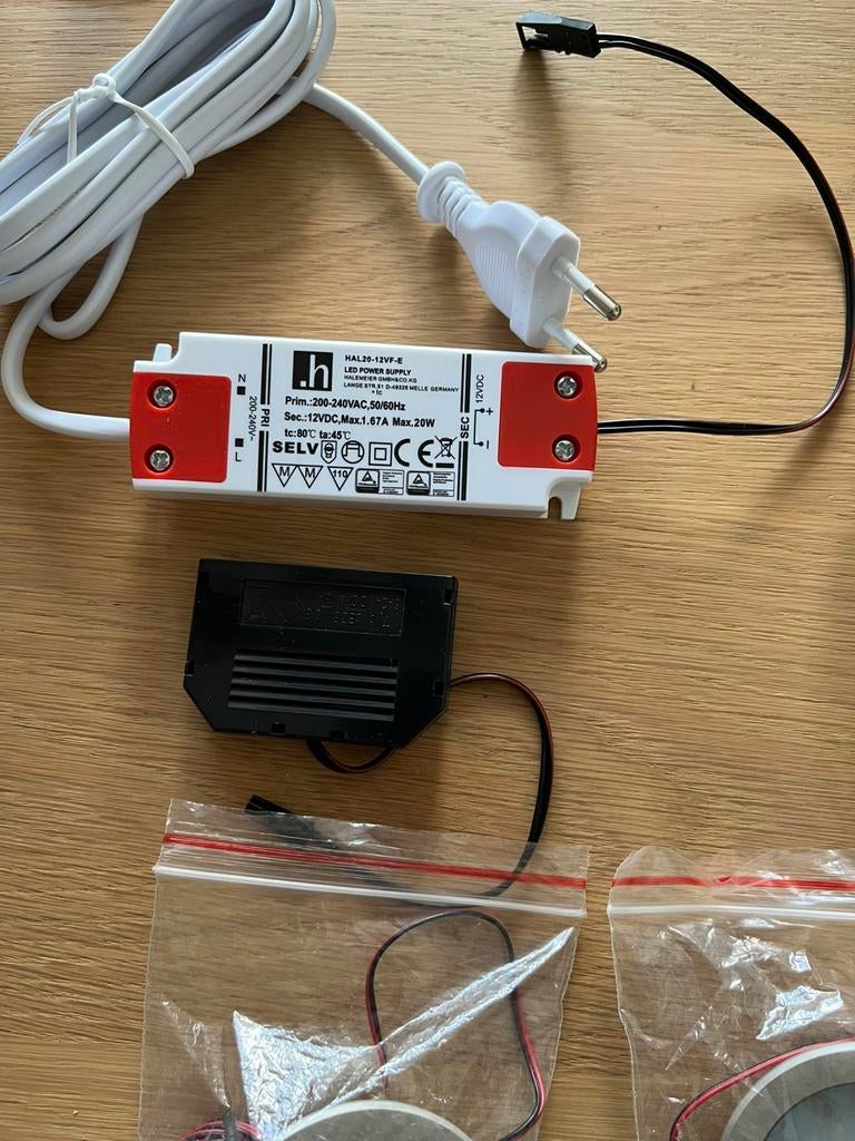 Nieuwe inbouw spots led uitvoering .3 stuks., Huis en Inrichting, Metaal of Aluminium, Nieuw, Ophalen of Verzenden, Modern