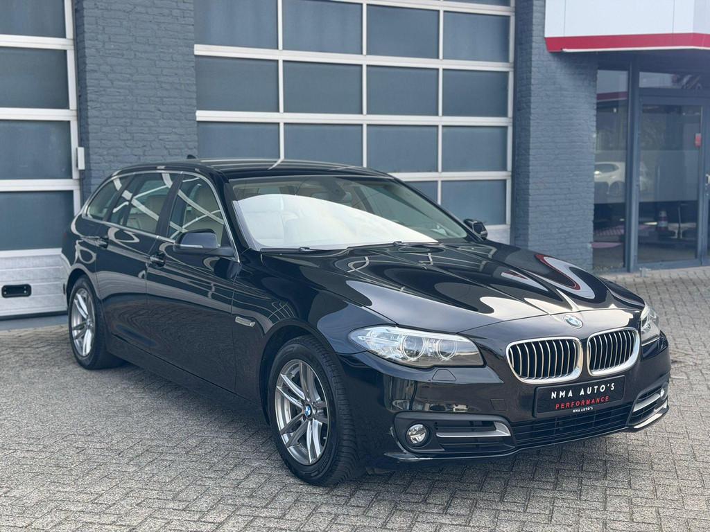 BMW 5-serie Touring 520i Executive CRUISE CONTROL/GOED ONDER, Auto's, Automaat, Achterwielaandrijving, Gebruikt, Euro 6