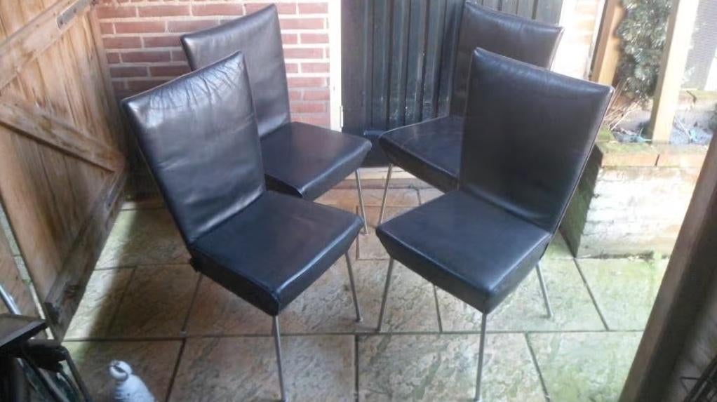 Set 4 eethoekstoelen Gerard van den Berg zwart leer stoelen, Ophalen, Gebruikt, Zwart, Vier