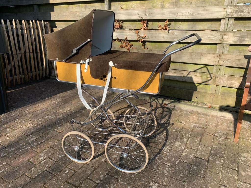 Antieke vintage kinderwagen met leren reiswieg, Gebruikt, Met reiswieg, Ophalen, Kinderwagen