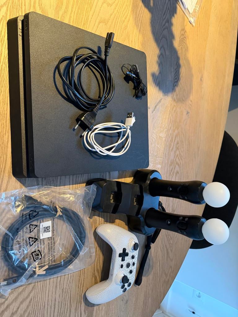 Zo goed als nieuwe PlayStation 4 Slim 500GB met extra's, Spelcomputers en Games, Spelcomputers | Sony PlayStation 4, Ophalen, 500 GB