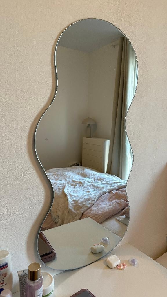 mirror wavy, Ophalen, Minder dan 50 cm, Zo goed als nieuw, Minder dan 100 cm