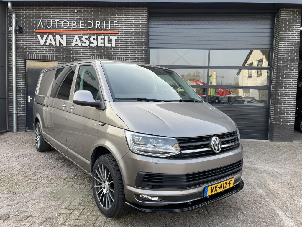 Volkswagen TRANSPORTER 2.0 TDI L2H1 Highline, Auto's, 4 cilinders, Volkswagen, Bedrijf, Zilver of Grijs