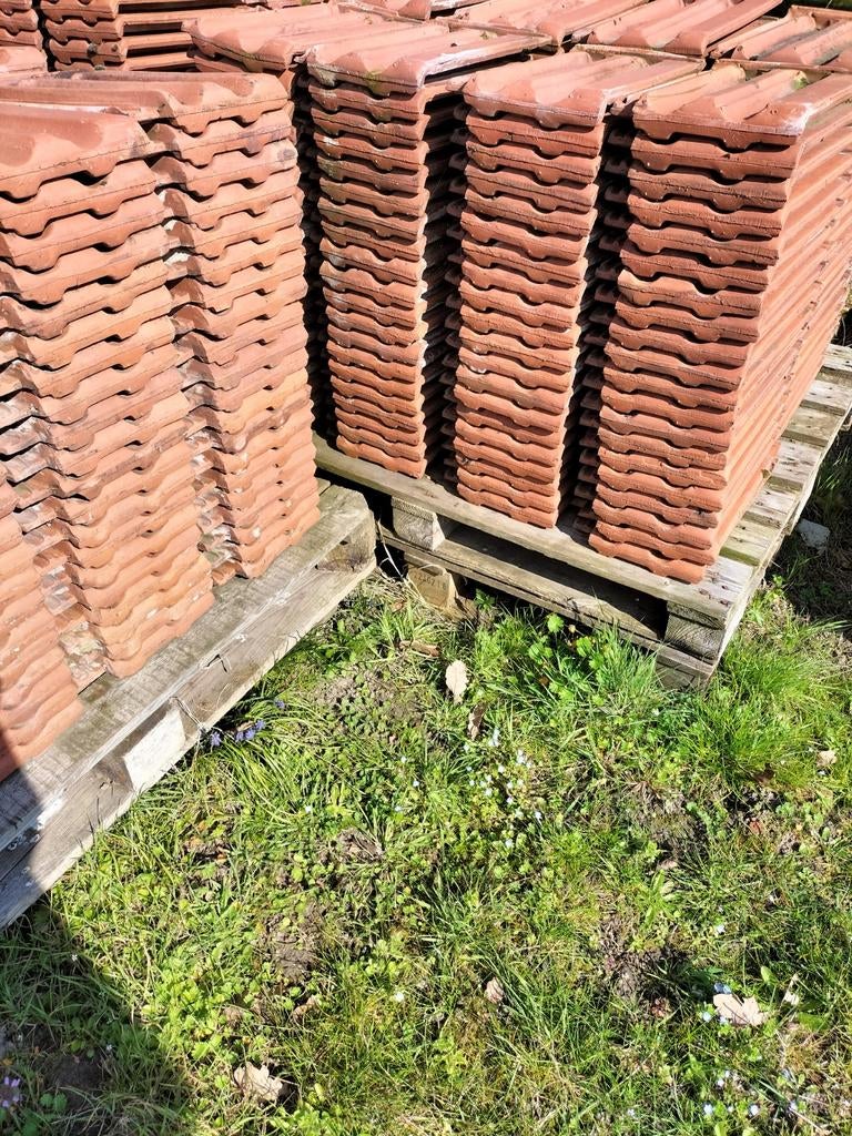 Mulden dakpannen rood, Doe-het-zelf en Verbouw, Dakpannen en Dakbedekking, Ophalen, Gebruikt, Steen of Klei, 15 m² of meer
