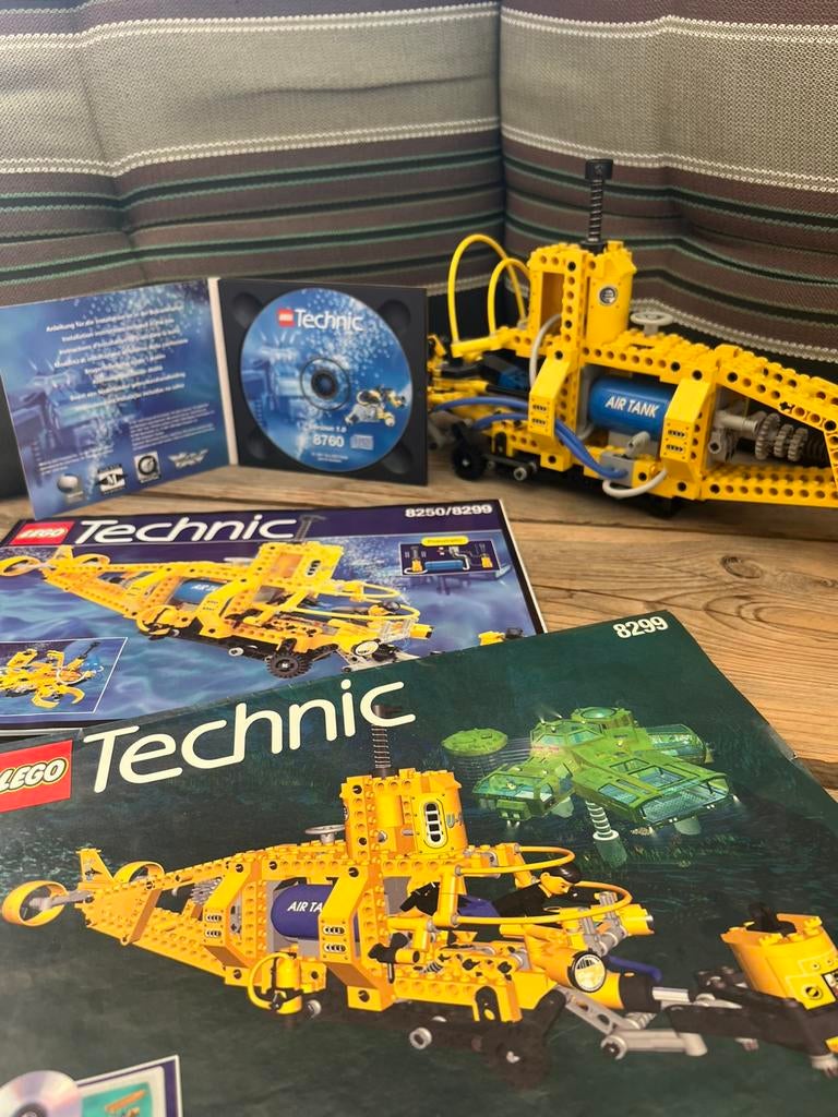 Vintage LEGO Technic 8250 + 8299 - Onderzeeër incl. CD-ROM, Ophalen of Verzenden, Zo goed als nieuw, Complete set, Lego