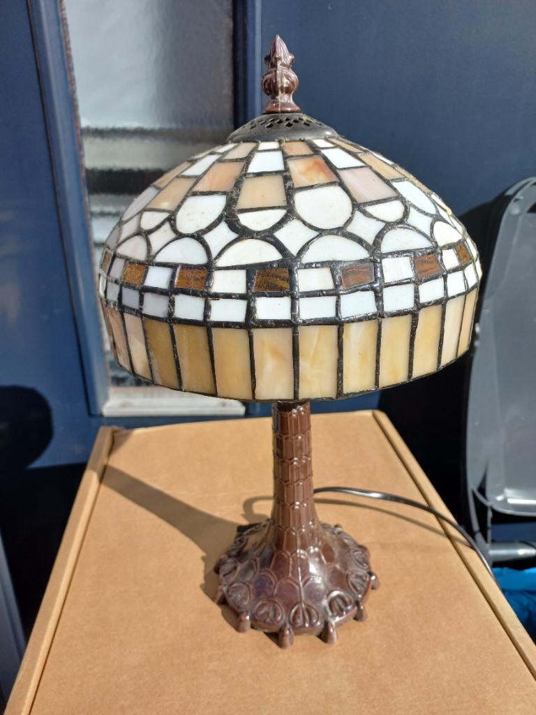 Tiffany lamp, Ophalen