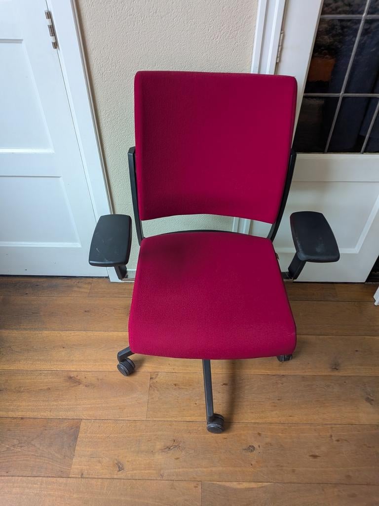 Degelijke Sitag bureaustoel – volledig verstelbaar, Ophalen, Gebruikt, Zwart