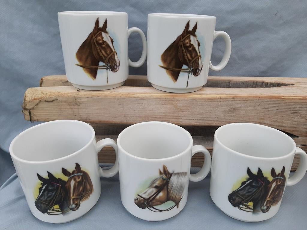 5 vintage mokken met paarden afbeelding/kronenberg/ Bavaria, Ophalen of Verzenden, Overige stijlen, Kop(pen) en/of Schotel(s)
