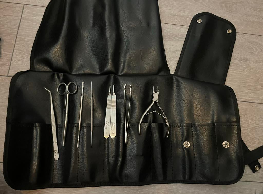 Pedicure set met twee mesjes, Kleding | Heren, Ophalen of Verzenden, Zo goed als nieuw, Overige maten