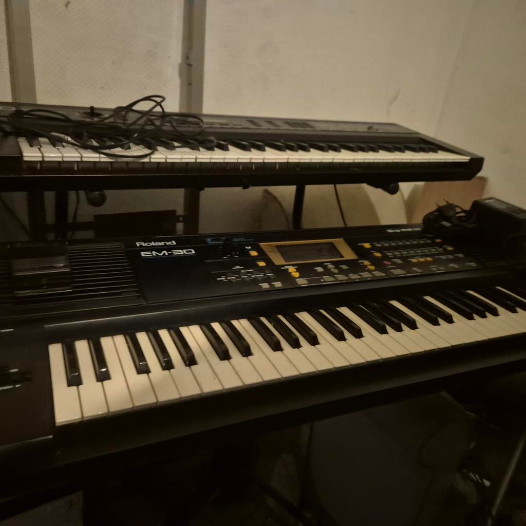Roland EM-30 keyboard, Ophalen, Zo goed als nieuw, 61 toetsen, Roland
