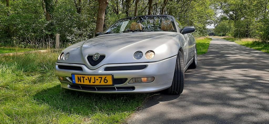 Alfa Romeo Spider 2.0 Twin Spark 16V 1996 Grijs, Auto's, Voorwielaandrijving, Cabriolet, Spider, Origineel Nederlands