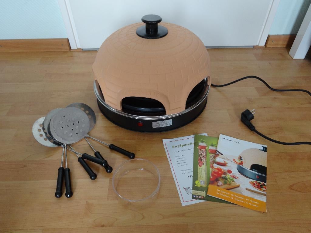 Pizzarette 6 personen Emerio, Ophalen, Zo goed als nieuw, Emerio