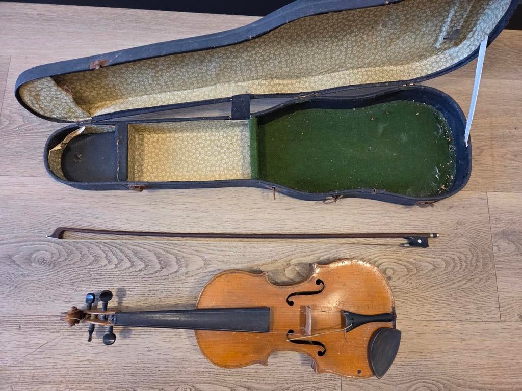 Oude kinder viool - Lengte circa 53 cm, Muziek en Instrumenten, Strijkinstrumenten | Violen en Altviolen, Gebruikt, Overige formaten