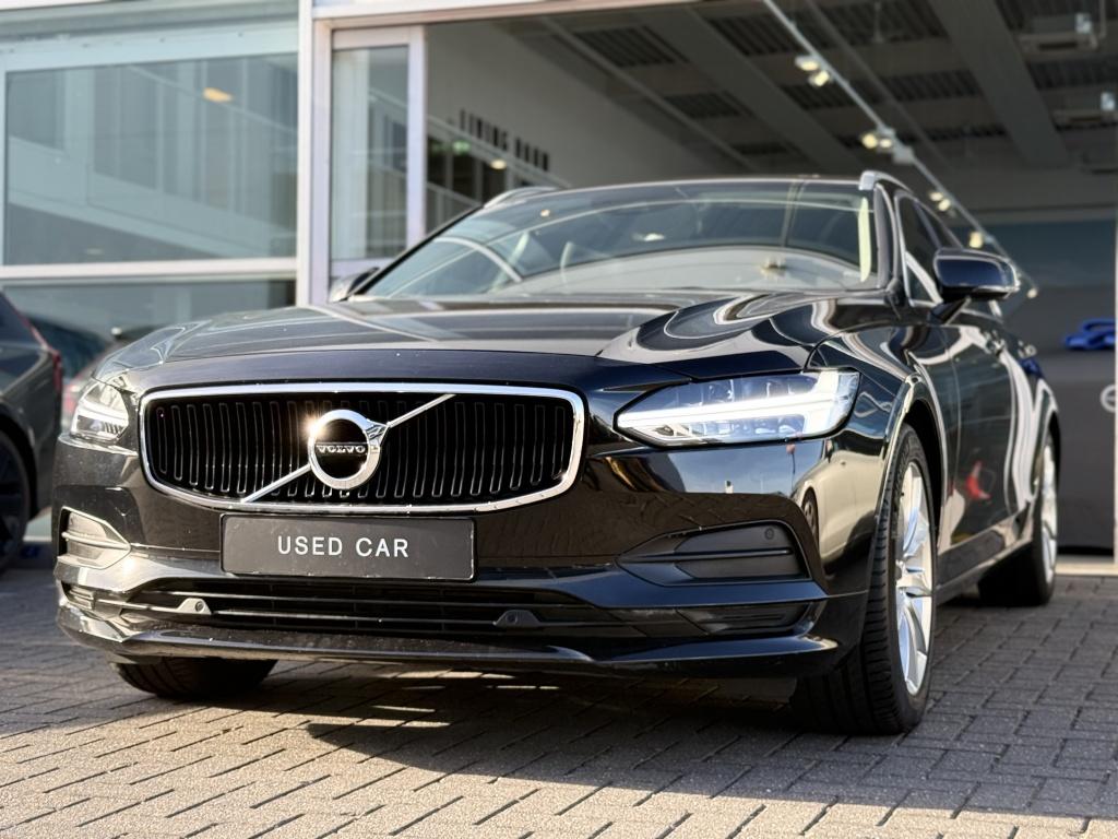 Volvo V90 T4 190PK Momentum |Adap.Cruise| Leder | Trekhaak |, 12 maanden, 4 cilinders, 93 €/maand, 750 kg