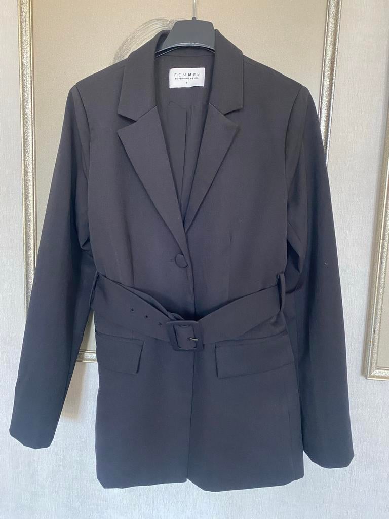 Femme9 Zwarte Getailleerde Blazer met Ceintuur - Maat S, Kleding | Dames, Zwart, Nieuw, Ophalen of Verzenden, Jasje