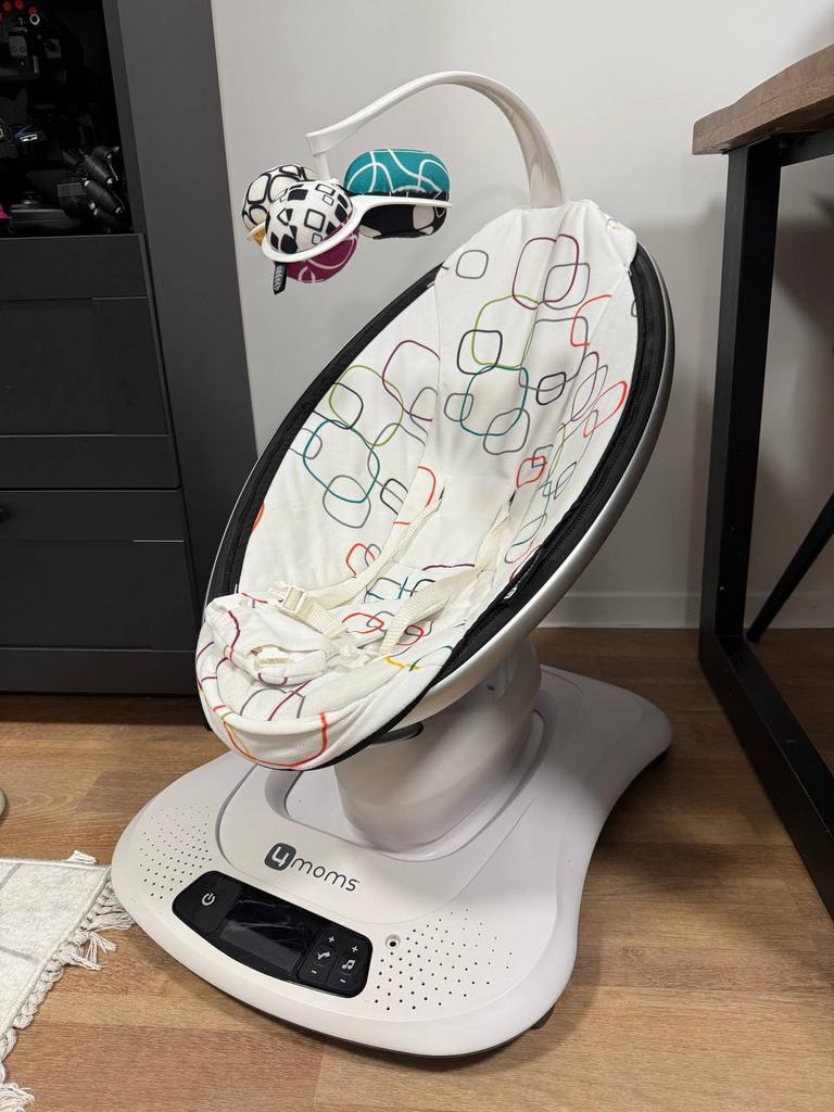 Schommelstoel/Wiegenstoel 4moms, Kinderen en Baby's, Wipstoeltjes, Ophalen of Verzenden, Zo goed als nieuw