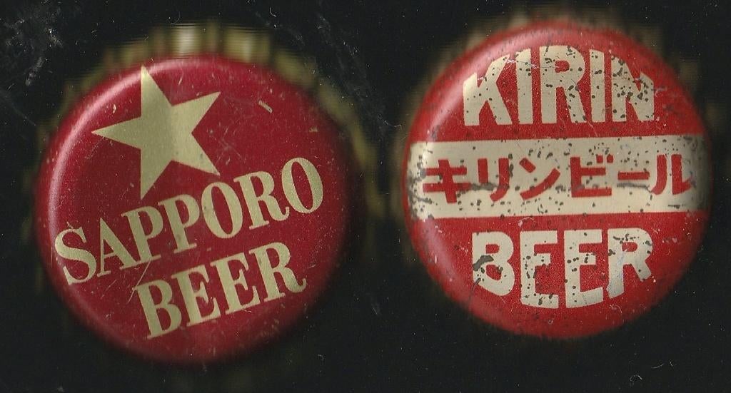 2 bier kroonkurken met kurk Japan Sapporo Kirin, Ophalen of Verzenden, Gebruikt, Overige typen, Overige merken