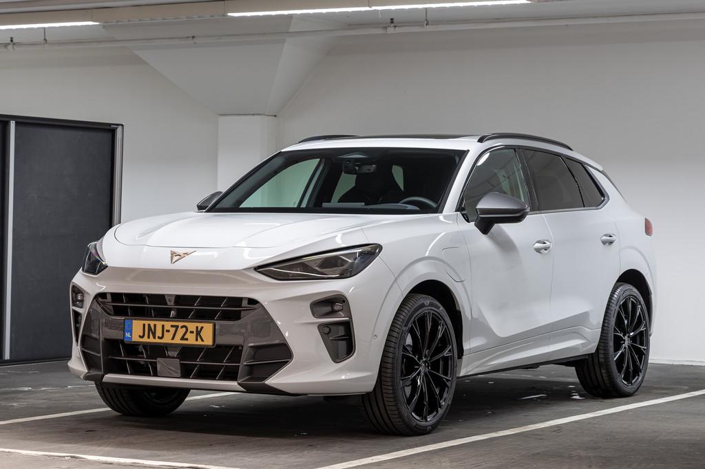 CUPRA Terramar 1.5 TSI e-Hybrid VZ Performance, Stof, 4 cilinders, 2000 kg, Wit