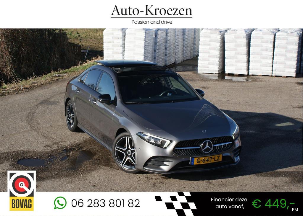 Mercedes-Benz A-klasse 180 ///AMG Pakket | Pano | Night Pakk, Auto's, 136 pk, Gebruikt, 4 cilinders, Leder en Stof