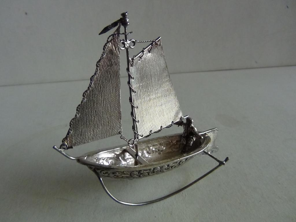 Miniatuur zilver Ej27 zeilboot zilveren miniaturen, Verzenden, Zilver