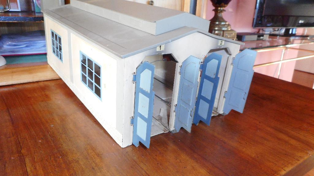 MARKLIN 7029 800 Metalen LOC-LOODS of TRAM-REMISE +bov.leid., Wisselstroom, Brug, Tunnel of Gebouw, Ophalen of Verzenden, Zo goed als nieuw