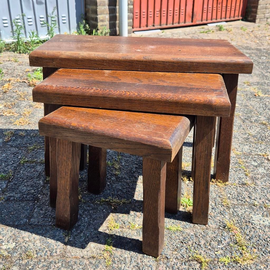 Brutalist eiken bijzettafels / plantentafels jaren '70, Huis en Inrichting, Tafels | Bijzettafels, Minder dan 45 cm, Minder dan 55 cm