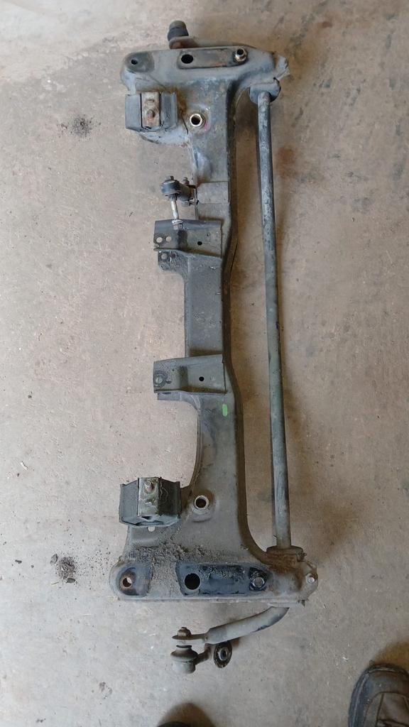 BMW E30 vooras, Auto-onderdelen, Ophanging en Onderstel, Gebruikt, Contact@bmw.com, Ophalen of Verzenden, BMW AG, Petuelring 130, 80788 München, Duitsland