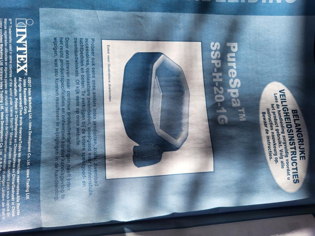 Onderdelen opblaasbare jacuzzi, Ophalen, Gebruikt, Afdekzeil, Opblaasbaar