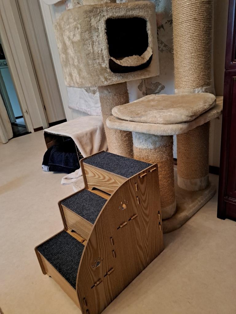 Huisdiertrapje voor katten, Dieren en Toebehoren, Krabmeubelen, Ophalen of Verzenden, Nieuw, Krabpaal