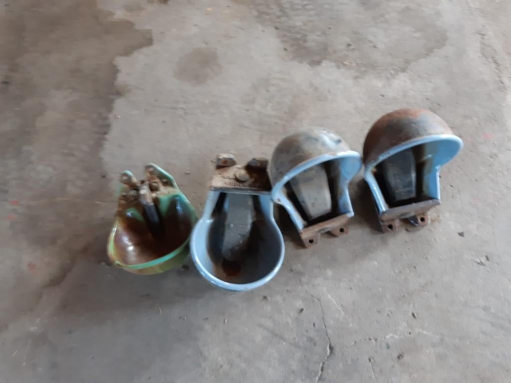 Drinkbakken rundvee, Dieren en Toebehoren