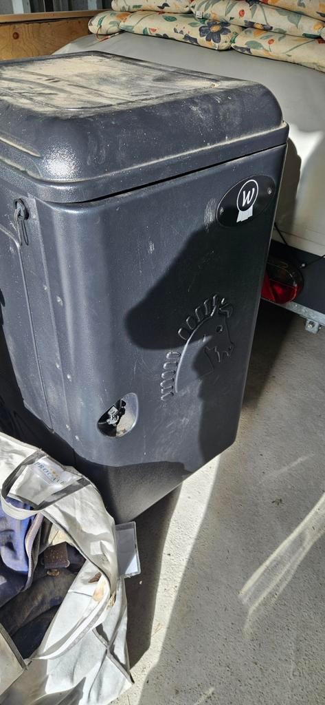 Verrijdbare zadelkast Waldhausen, Dieren en Toebehoren, Paarden en Pony's | Overige Paardenspullen, Ophalen, Zo goed als nieuw