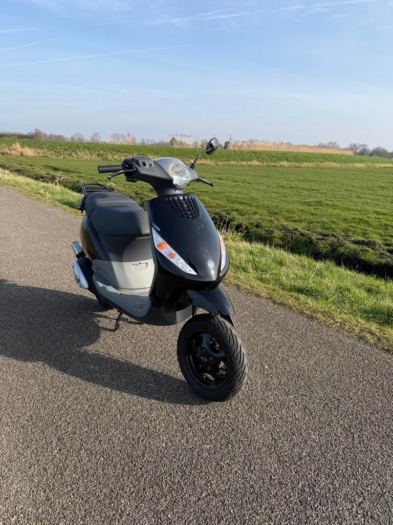 Piaggio Zip 2t DR 70 - Zo goed als nieuw, lage km stand, Ophalen, Tweetakt, Maximaal 45 km/u, Zo goed als nieuw