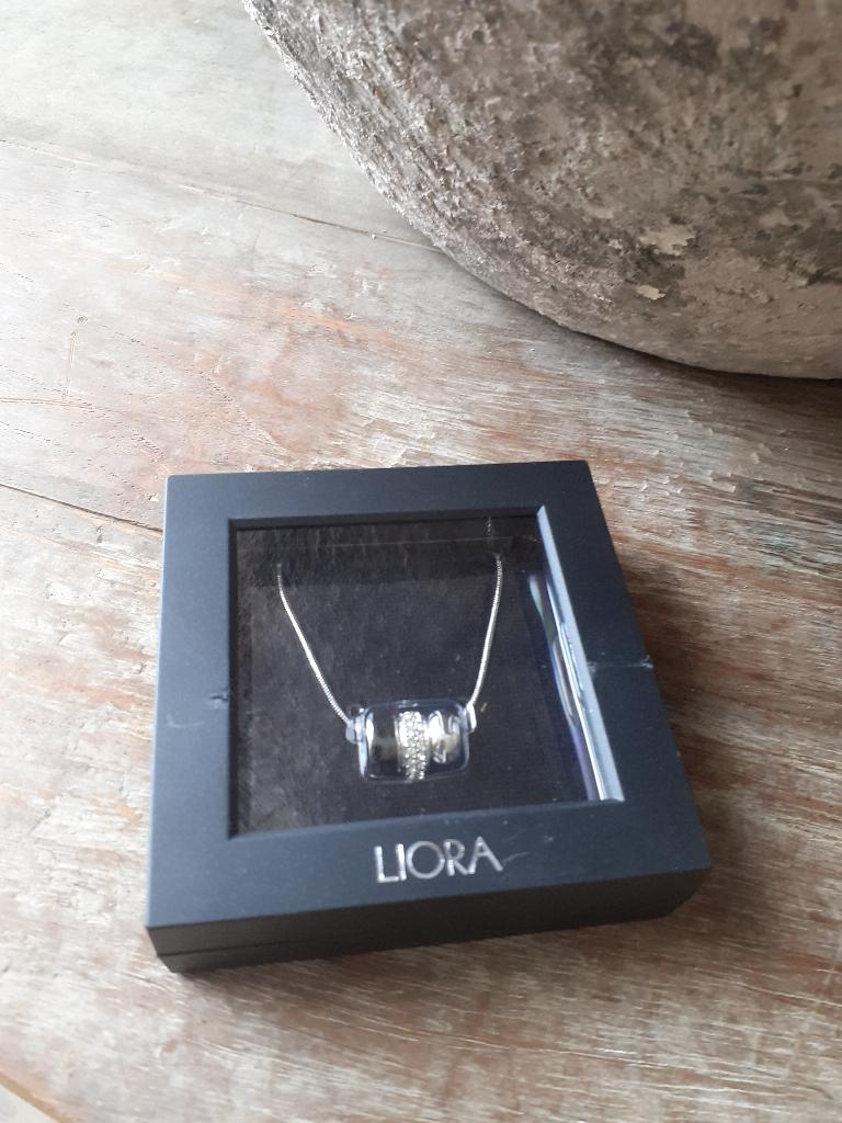 Prachtig zilver/zwart LIORA SWAROVSKI hals-ketting, NIEUW!, Overige materialen, Zwart, Nieuw, Ophalen of Verzenden