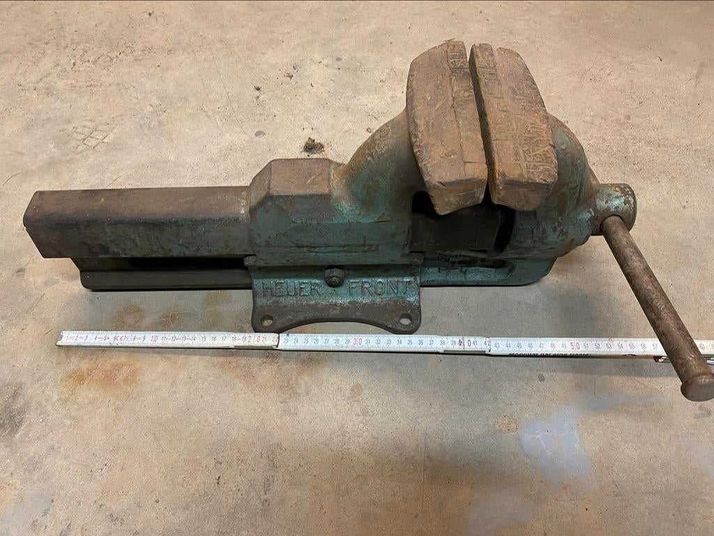 Heuer Front bankschroef - Vintage en robuust, Ophalen, Gebruikt