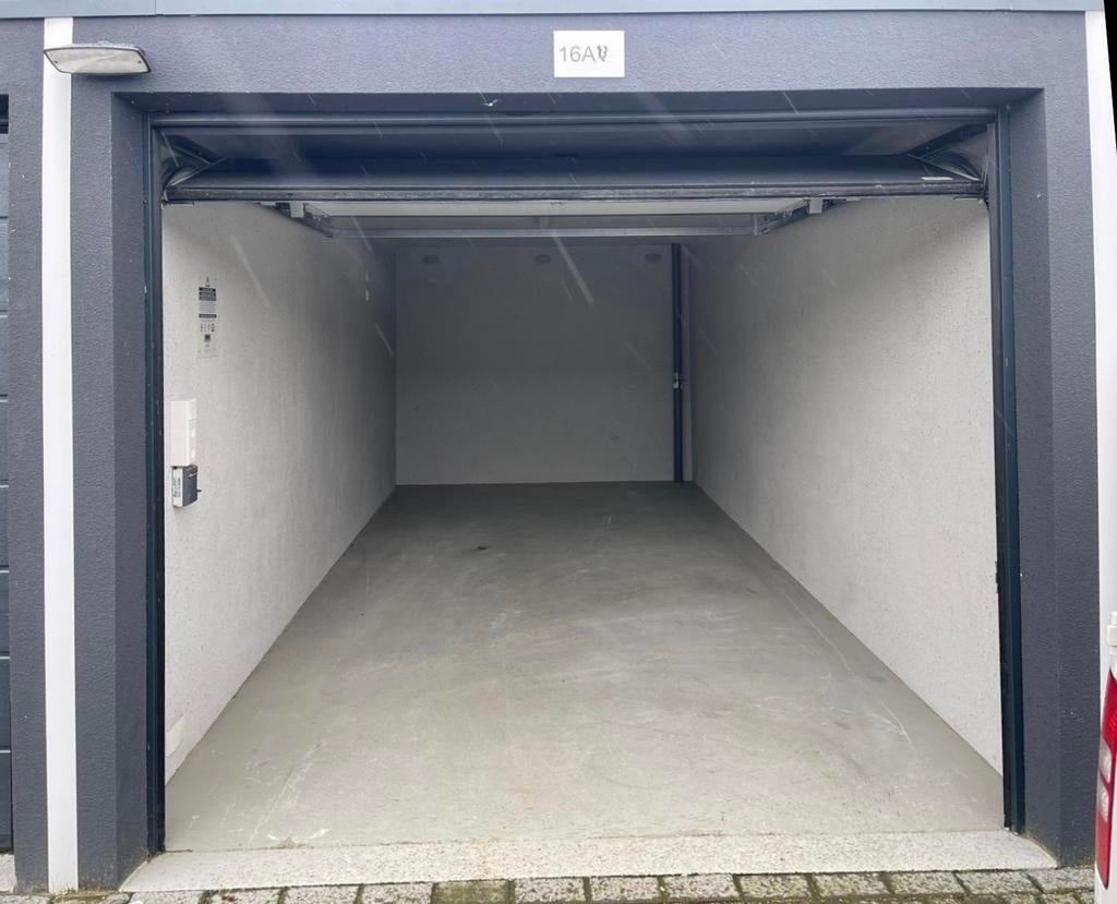 Garagebox Den Bosch / Empel te koop