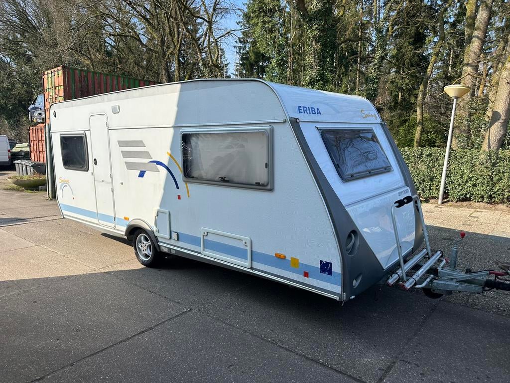 Eriba swing hymer ES 530A stapelbed bouwjaar 2000, Rondzit, Bedrijf, Eriba, Kachel