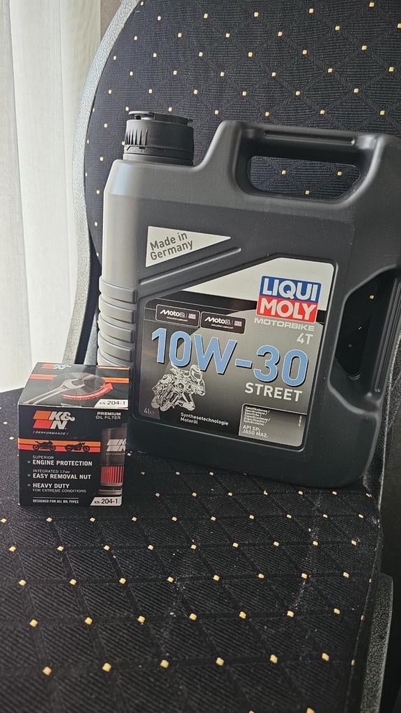 Liqui Moly 10W-30 Motorolie & K&N Oliefilter KN-204-1, Ophalen of Verzenden