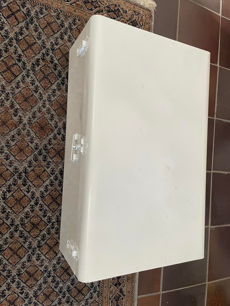 Mooie witte ijzeren kist, Ophalen, Minder dan 50 cm, Gebruikt, 50 tot 100 cm