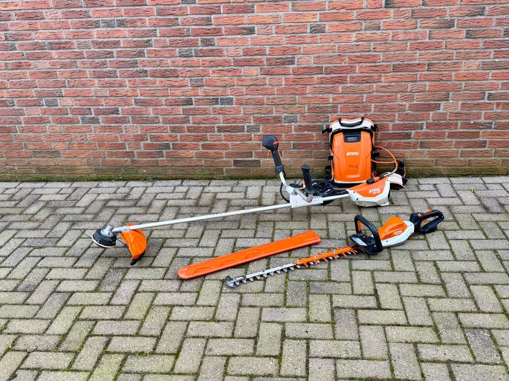 Stihl accuset Bosmaaier heggenschaar en accu fsa 130 hsa94, Tuin en Terras, Hand-tuingereedschap, Ophalen, Zo goed als nieuw