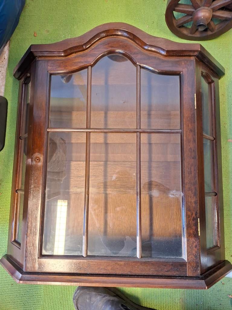 Oud vitrine wandkasten te koop, Huis en Inrichting, Kasten | Vitrinekasten, Ophalen of Verzenden, 25 tot 50 cm, 50 tot 100 cm