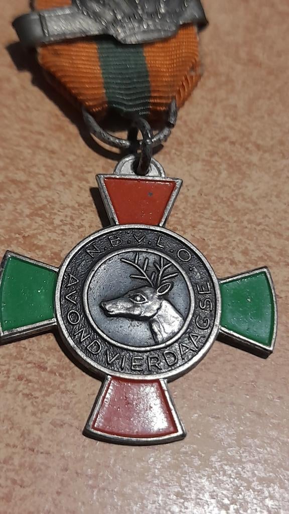 N.B.V.L.O. Avond Vierdaagse medaille met speld, Verzenden
