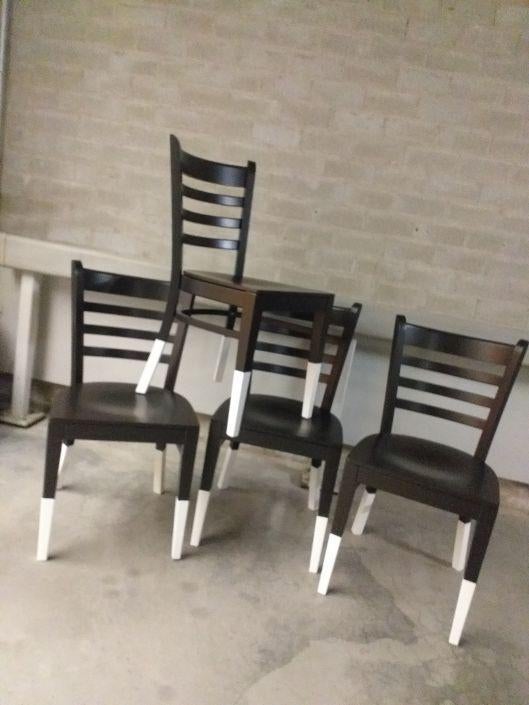 4 stuks houten caféstoelen | zwart | wit, Ophalen, Gebruikt, Zwart, Vier