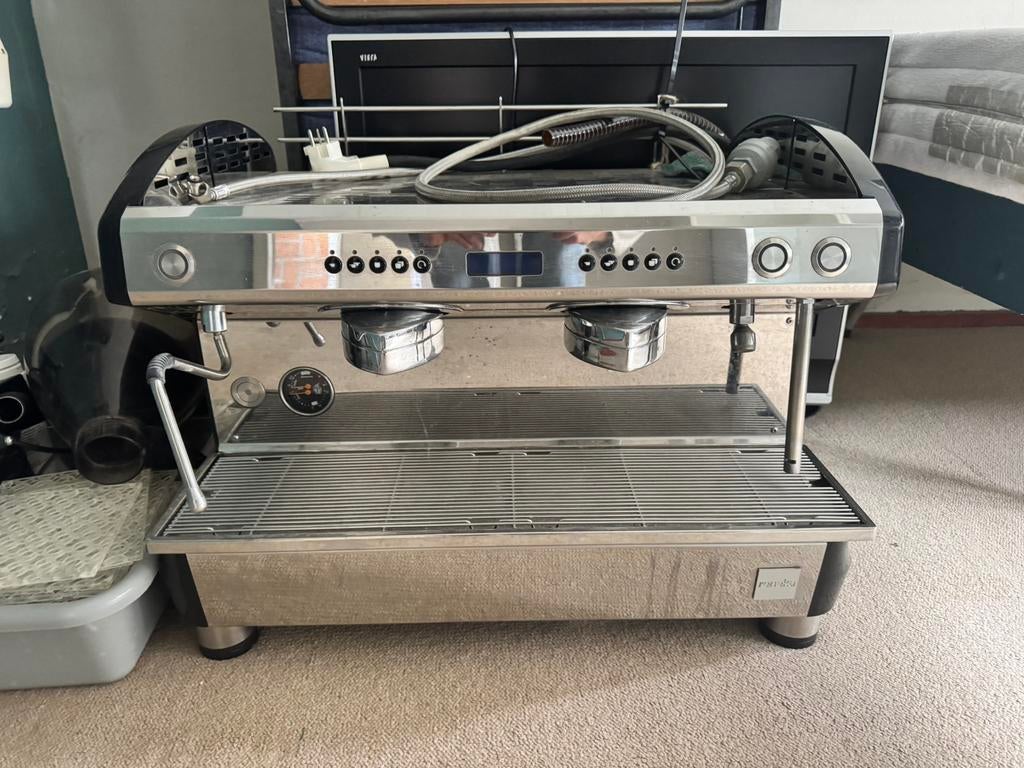 Reneka 2 groep koffiemachine met Molen, Ophalen
