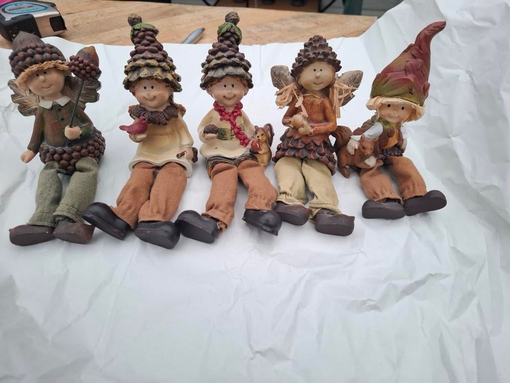 Beeldjes met hangende beentjes, Verzamelen, Ophalen of Verzenden, Zo goed als nieuw