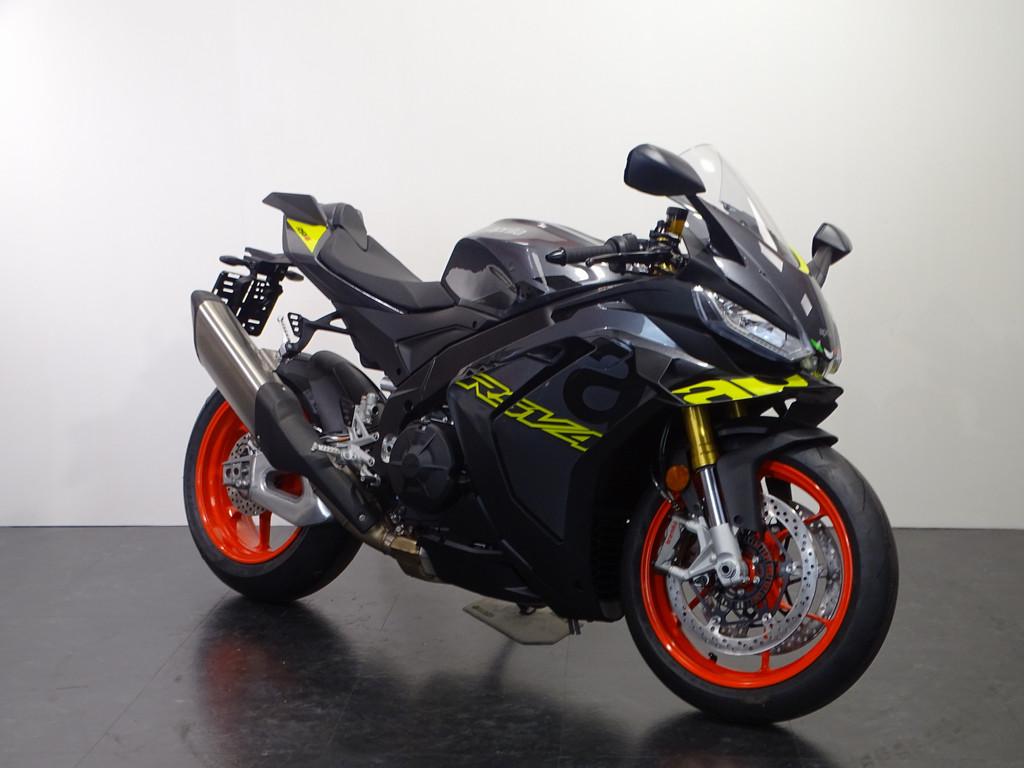 Aprilia RSV4 1100 - foto 2