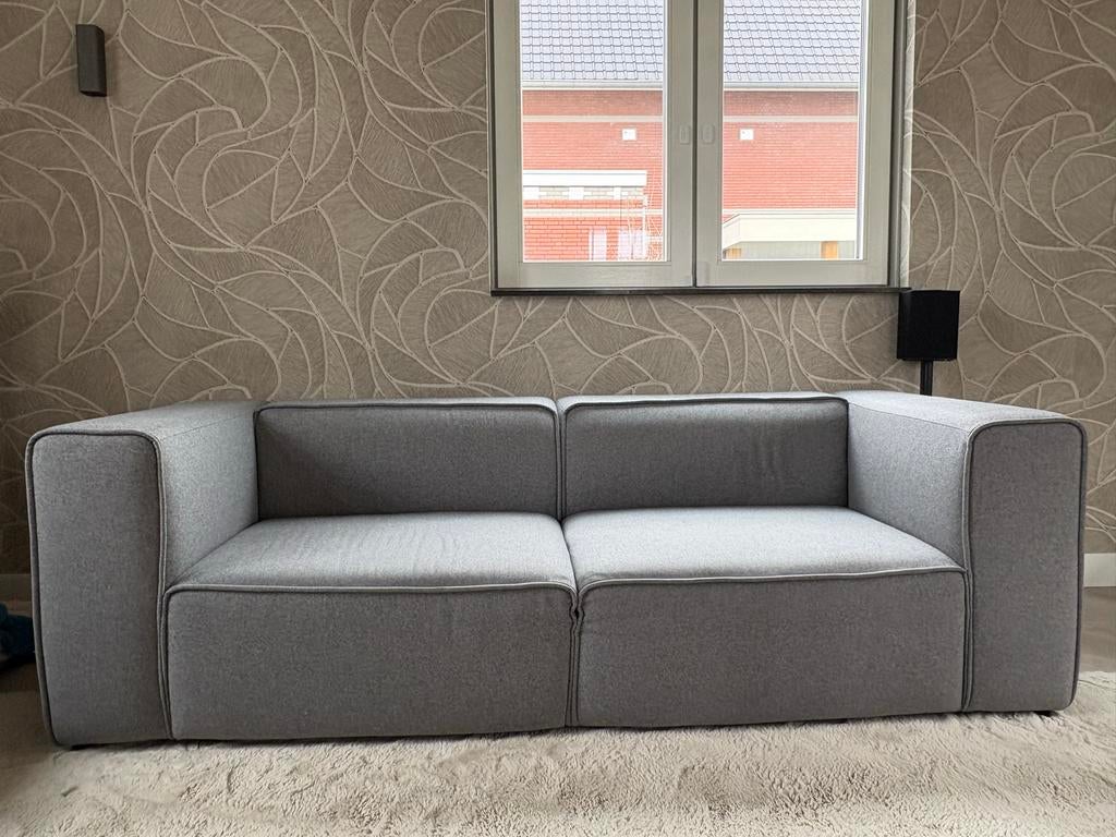 BoConcept Carmo 2-zits bank met hocker, grijs vilt, Ophalen, 75 tot 100 cm, Zo goed als nieuw, Stof