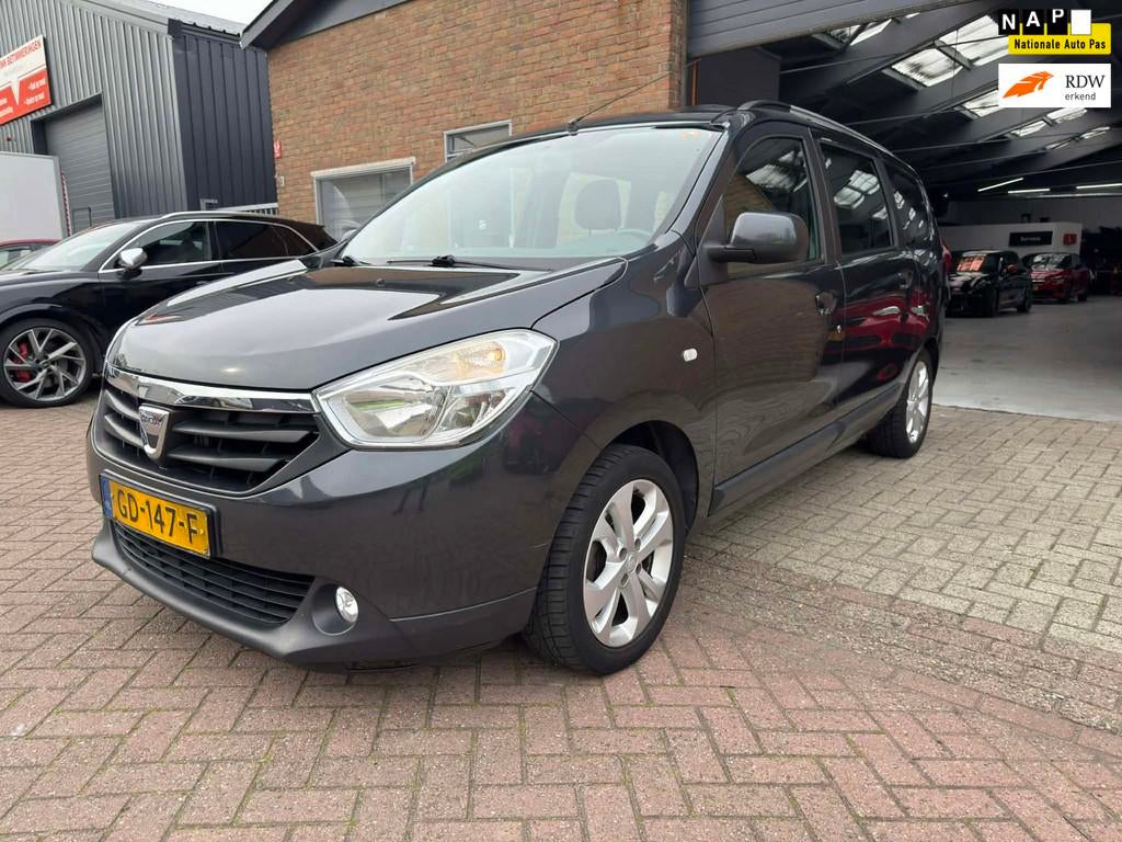 Dacia Lodgy 1.2 TCe Prestige 7p., Auto's, Dacia, Voorwielaandrijving, Euro 5, Gebruikt, 4 cilinders