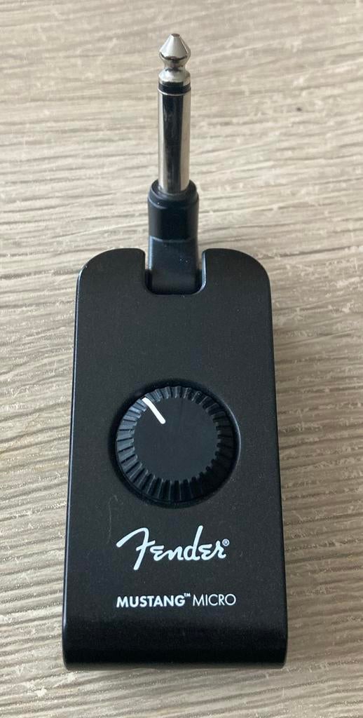 Fender Mustang Micro + case, Ophalen, Zo goed als nieuw, Gitaar, Minder dan 50 watt