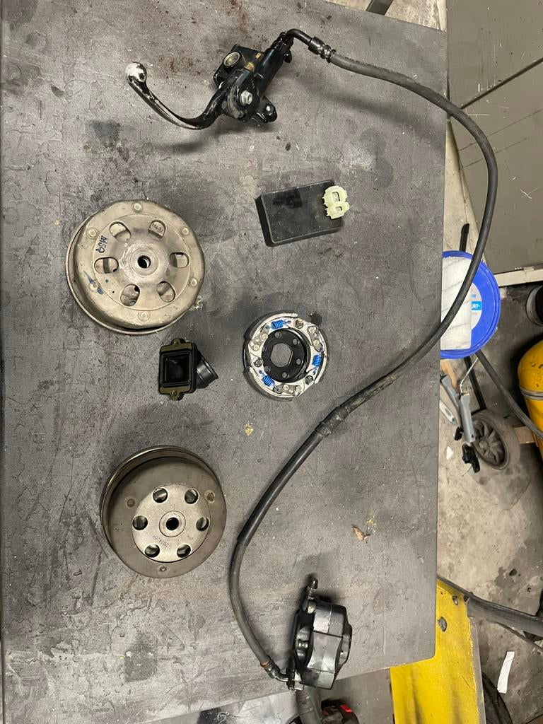 Partij scooter onderdelen, Ophalen of Verzenden, Zo goed als nieuw, Overige typen