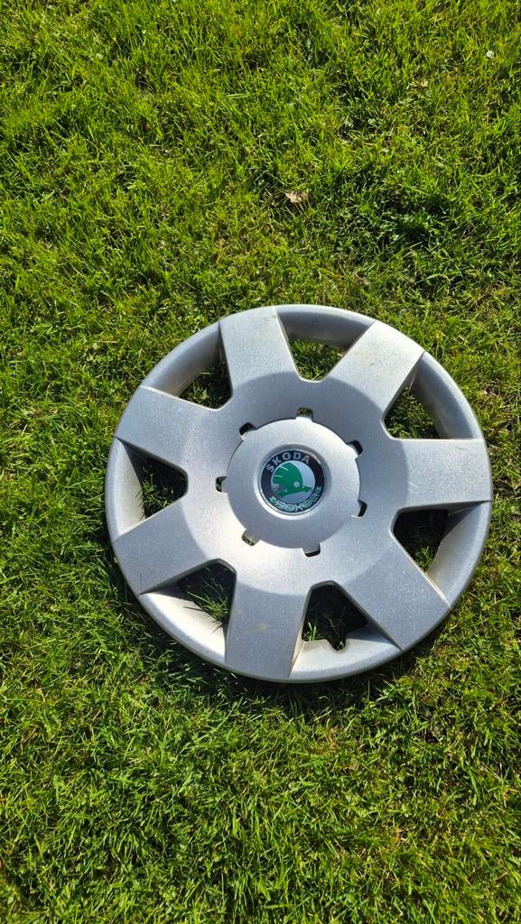 Skoda Fabia 14" wieldoppen /stalen velgen 5x100 57,1, Ophalen of Verzenden, Gebruikt